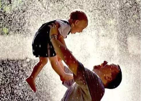 父親節(jié)，讓安全和關(guān)心陪伴全程!